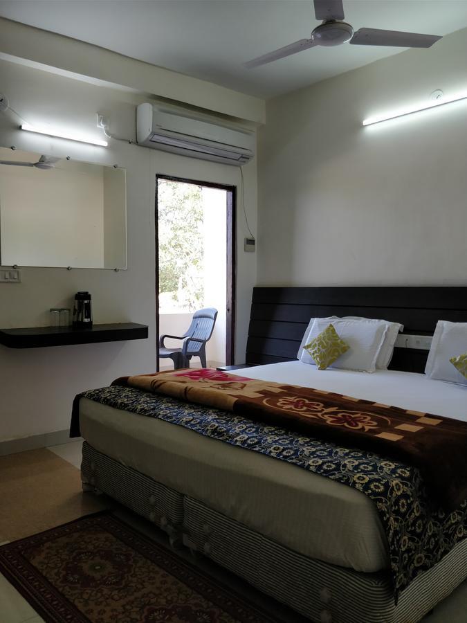 Bed and Breakfast The Residency Amarkantak Exterior foto